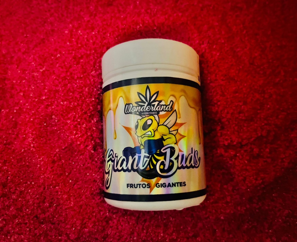 WONDERLAND NUTRIENTS - GIANT BUDS 52-34 120GR